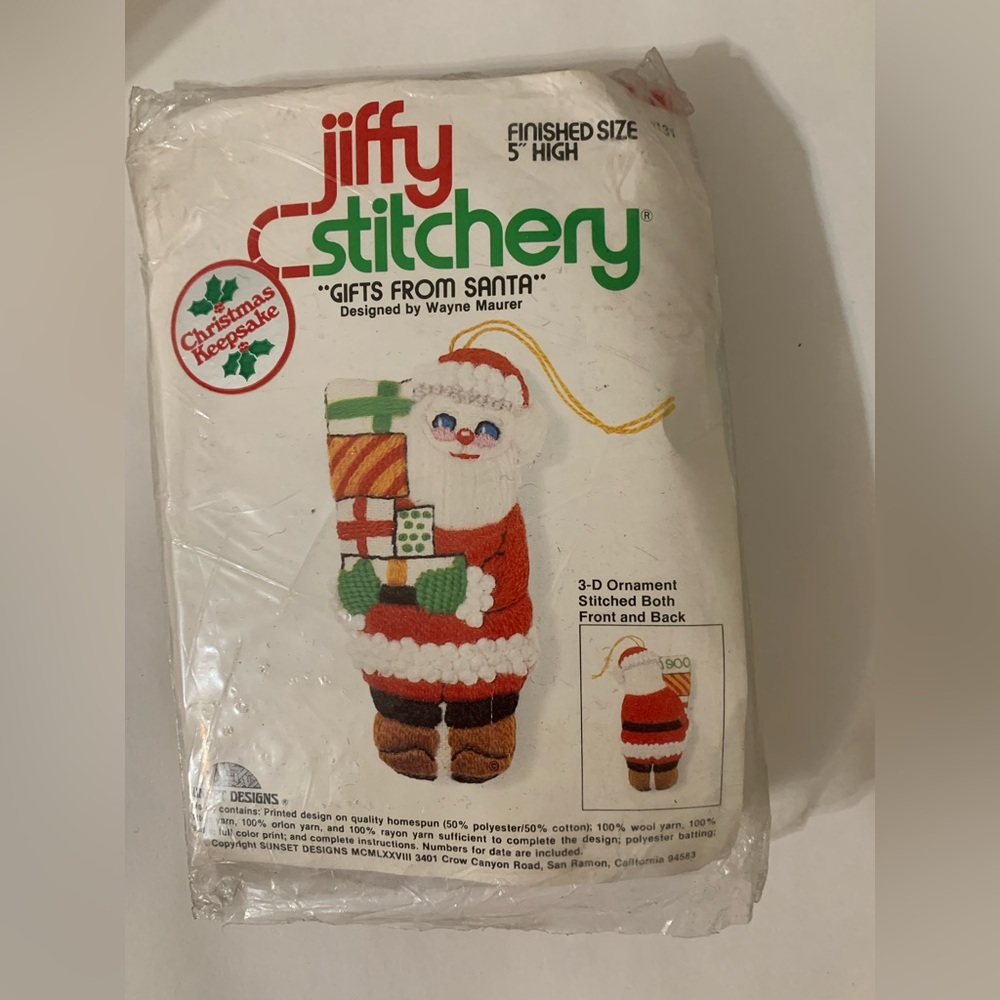 New Vintage Jiffy Santa Claus Christmas Crewel Stitchery Ornament Kit